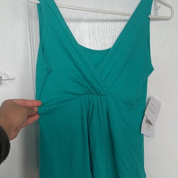 Fabletics Reversible/Convertible Tank - Picture 4 of 4